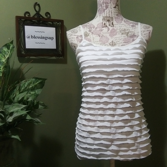 Energie Tops - Energie White Tank Top Size M